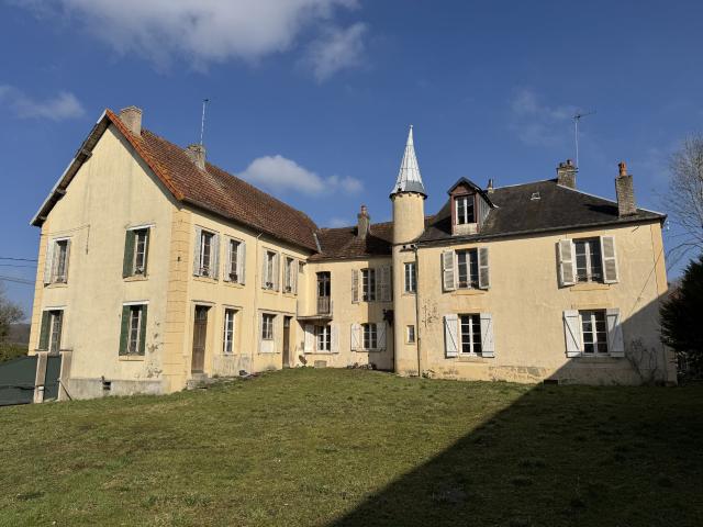 Maison 22 pièces 402 m²