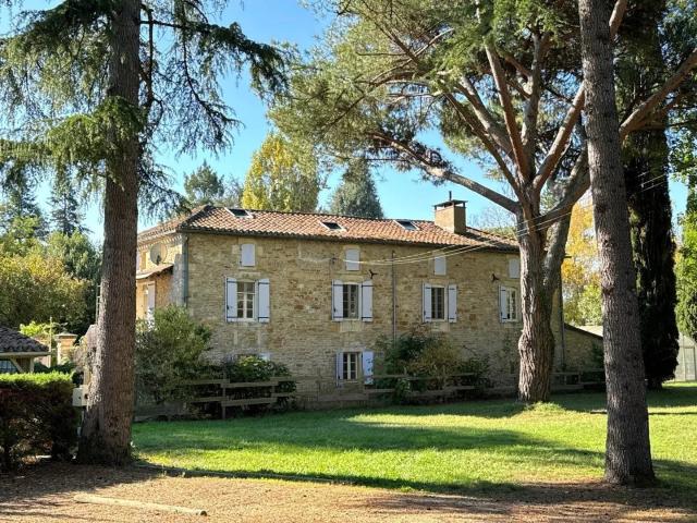 Maison 22 pièces 537 m²