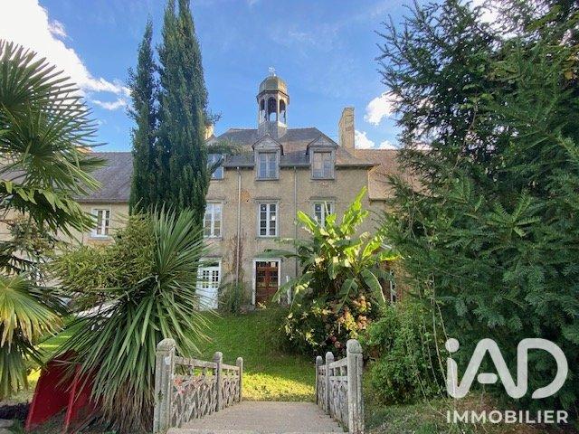 Maison 22 pièces 673 m²