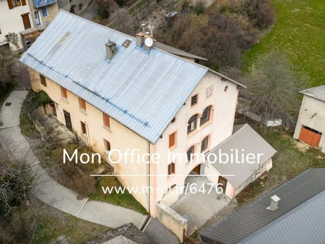 Maison 22 pièces 600 m²
