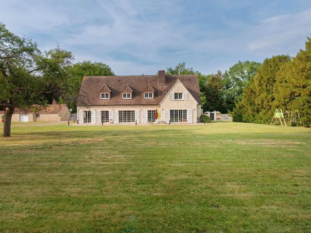 Maison 22 pièces 800 m²