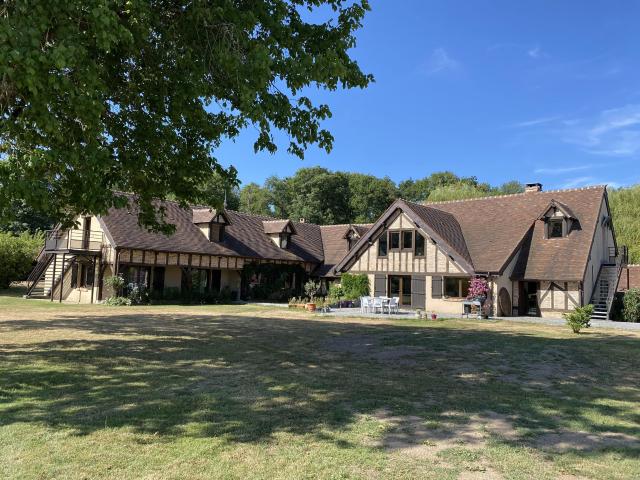 Maison 22 pièces 950 m²