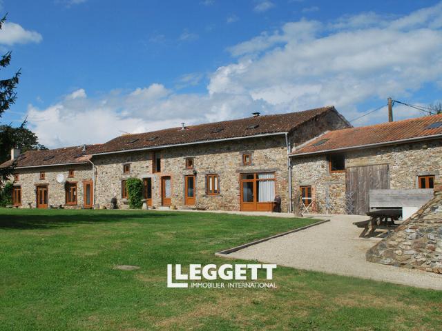 Maison 23 pièces 137 m²