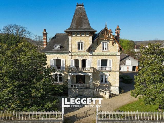 Maison 23 pièces 266 m²