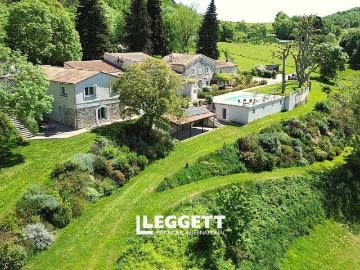 Maison 23 pièces 650 m²