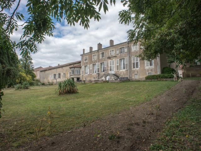 Maison 23 pièces 655 m²