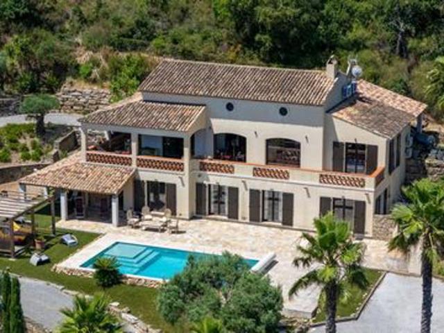Maison 247 m2 PLAN DE LA TOUR