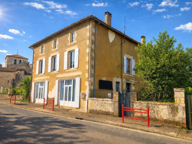 Maison 9 pièces 247 m²