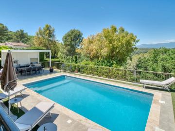 Maison 255 m²