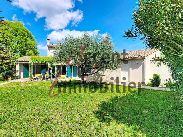 Maison 11 pièces 255 m²
