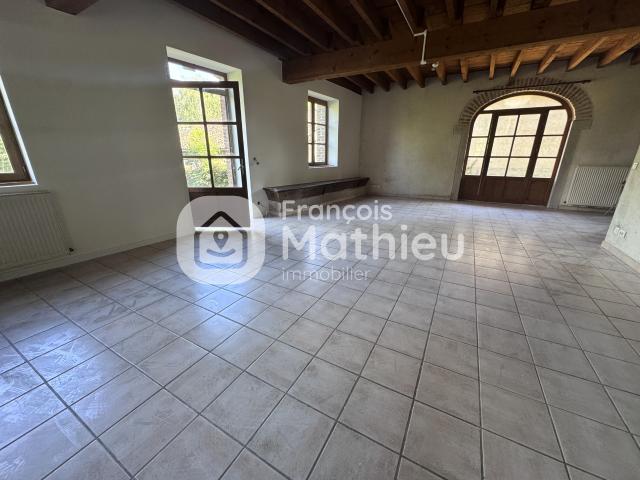 Maison 256.83m2 Joyeux