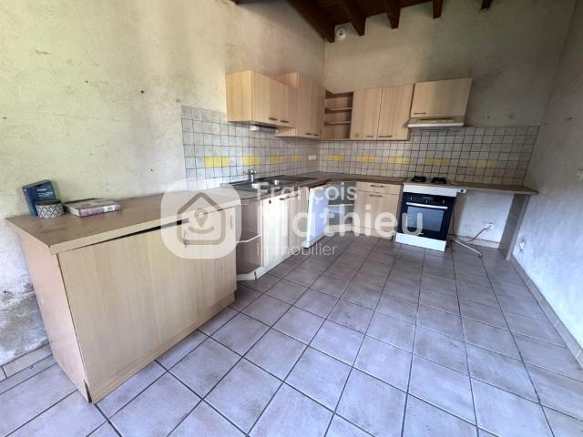 Maison 256.83m2 – Joyeux