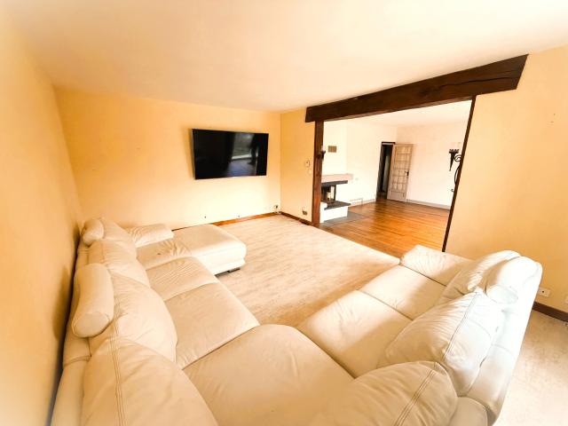 MAISON 250 M2 POUILLENAY