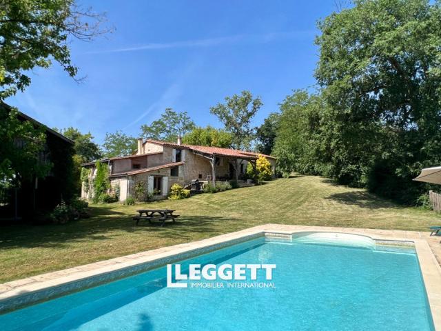 Maison 250 m²