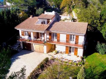 Maison 250 M² À Fort Potentiel – Exclusivité Mandelieu Minel. 212m² Mandelieu la Napoule
