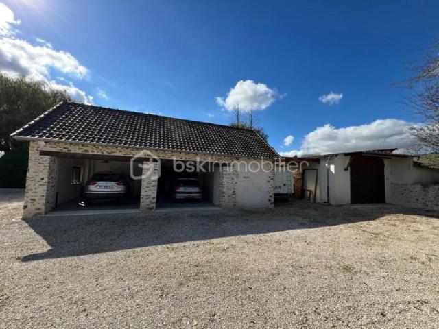 MAISON 250M2 7CH