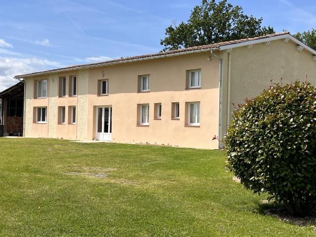 Maison 265 m²