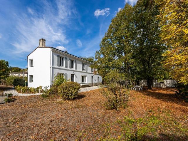 Maison 265 m²