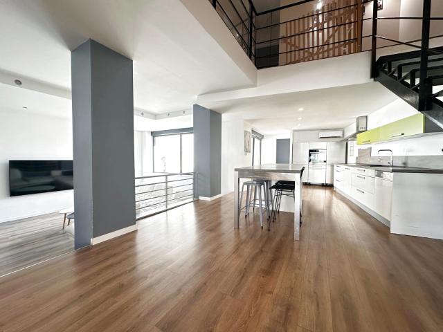 Maison 260 m2 7 pièces