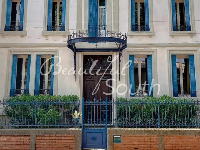 Maison 7 pièces 260 m²