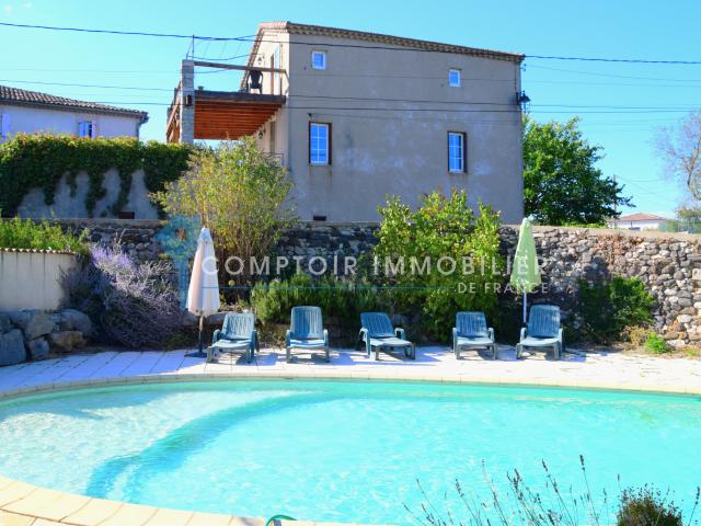 Maison 26 pièces 530 m²