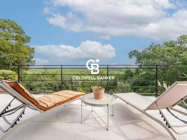 Maison 285 m²