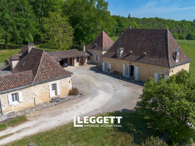 Maison 28 pièces 480 m²