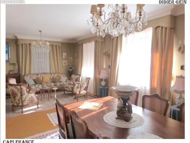 Maison 29 pièces 663 m²