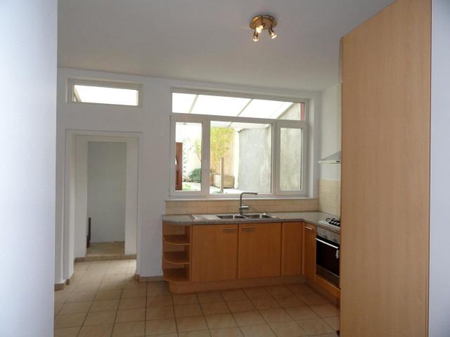 Maison 2 ch, 3 façades, jardin