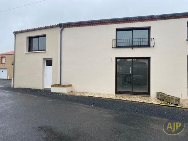MAISON 2 CH VALLET