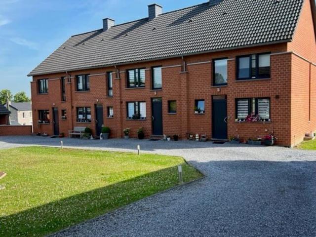 MAISON 2 CH Située dans un clos privé & parc de 5000 m2
