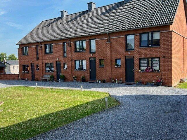 MAISON 2 CH Située dans un clos privé & parc de 5000 m2