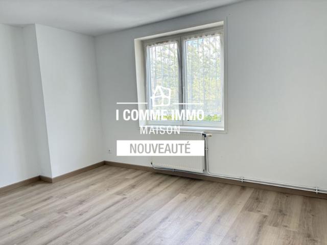 Maison 2 chambre avec jardin et dépendances
