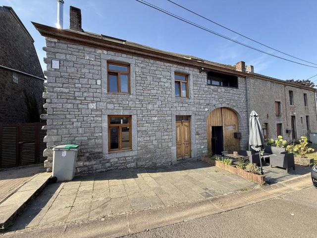 Maison 2 chambres au cœur de la nature à Resteigne