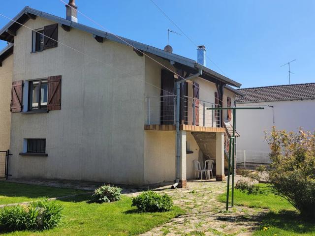 MAISON 2 CHAMBRES AVEC JARDIN À MONTENOIS