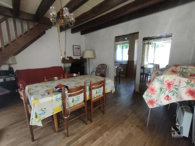 Maison 2 chambres avec jardin ? Calme absolu ? Fort potentiel