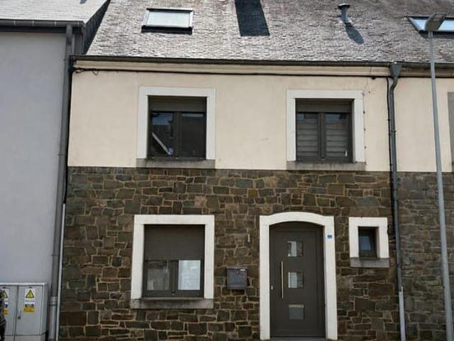 Maison 2 chambres avec terrasse à Bertrix