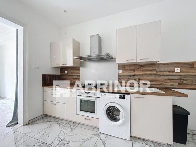 Maison 2 chambres + bureau avec extérieur proche gares LILLE