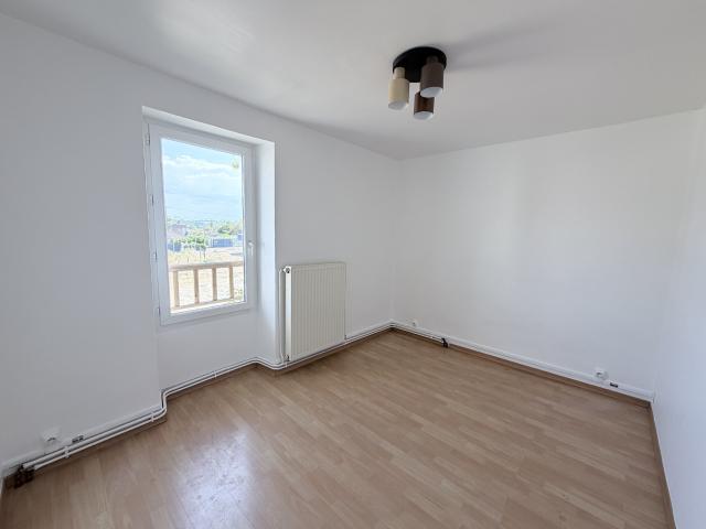 Maison 2 chambres et jardin proche gare