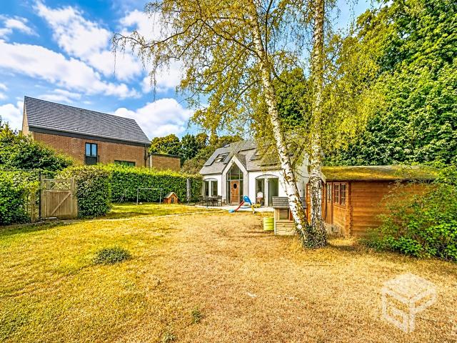 MAISON 2 CHAMBRES GRAND JARDIN PANNEAUX PHOTOVOLTAÏQUES à 1332 Rixensart • Loyer: 1 650 €