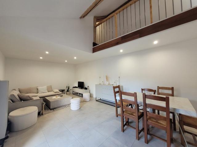MAISON 2 CHAMBRES RENOVEE AUNEAU