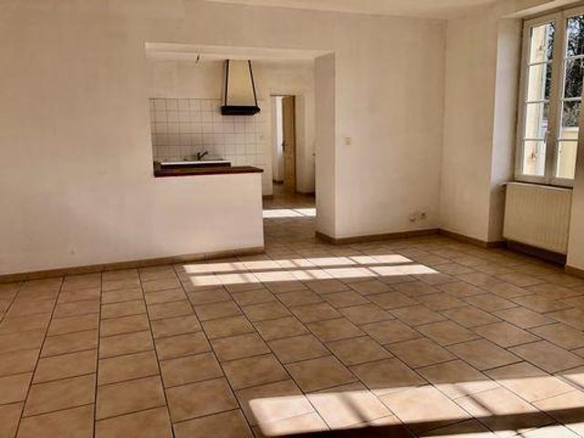 Maison 2 chambres, Saint Sauveur Aquitaine 33250 DLS100342083