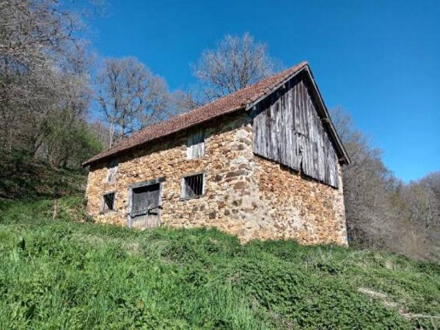 Maison 2 pièces 104 m²