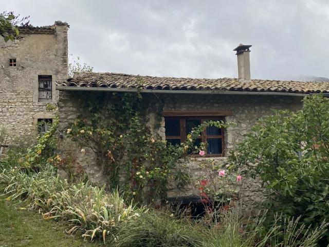 Maison 2 pièces 105 m²