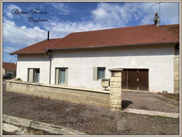 Maison 2 pièces 105 m²