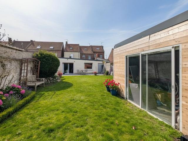 Maison 2 pièces 100 m²