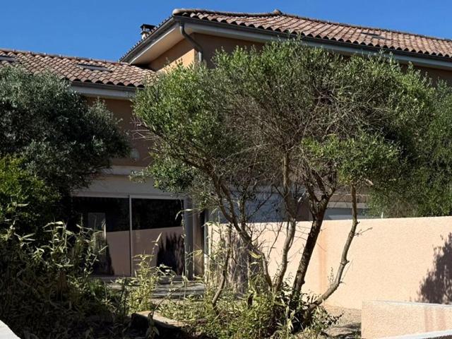 Maison 2 pièces 100 m²