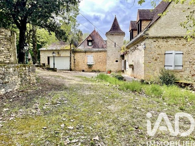 Maison 2 pièces 138 m²