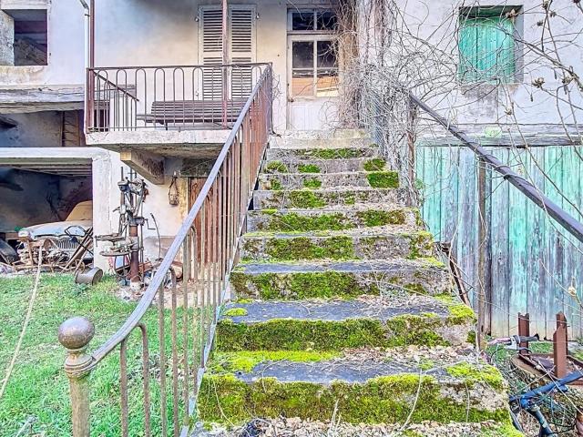 Maison 2 pièces 140 m²