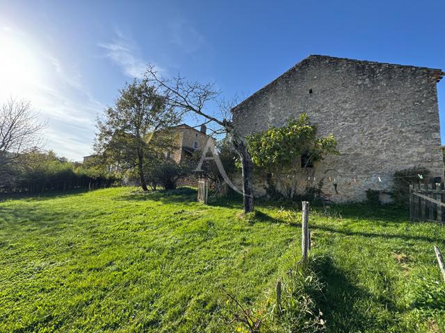 Maison 2 pièces 143 m²